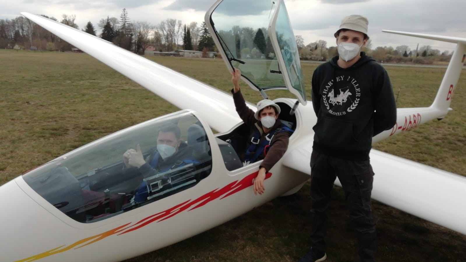 Flugbetrieb auf dem Mühlenfeld Fliegerklub Brandenburg e.V.