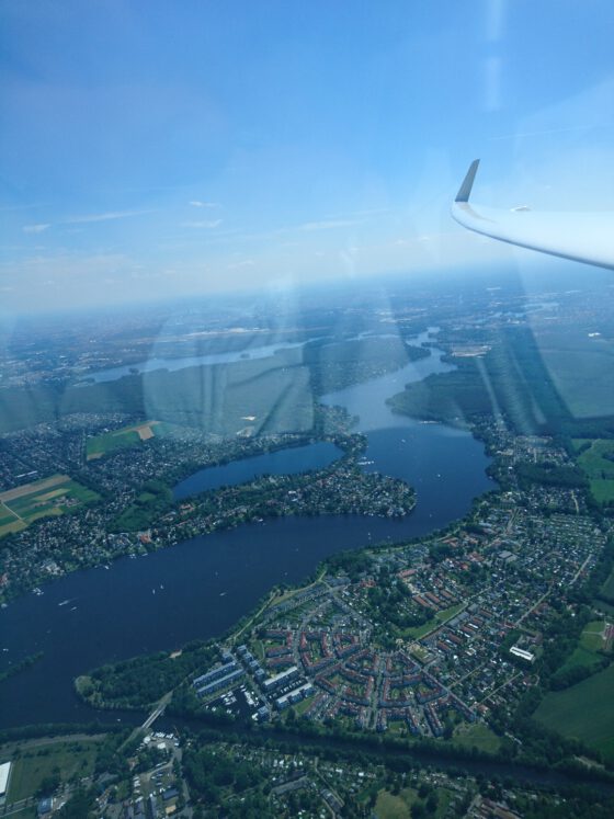 Fliegerklub Brandenburg erstmalig 2021 auf dem Treppchen und der erste neue Alleinflieger in diesem Jahr.