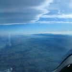 Rückflug zur großen Lenticularis Wolke des Resengebirges (Foto Herbert Horbrügger)