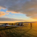 Startaufbau am Morgen, das doppelsitzige Hochleistungsflugzeug DG1000 des Fliegerklubs Brandenburgs (Foto Max Michaelis)